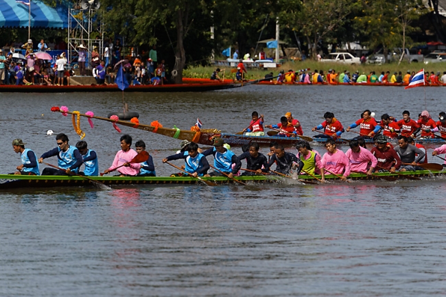 Phimai boat races-2013-023